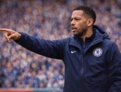 Chelsea Cari Pelatih Baru: Liam Rosenior Menguat, Nama-Nama Besar Ikut Masuk Bursa